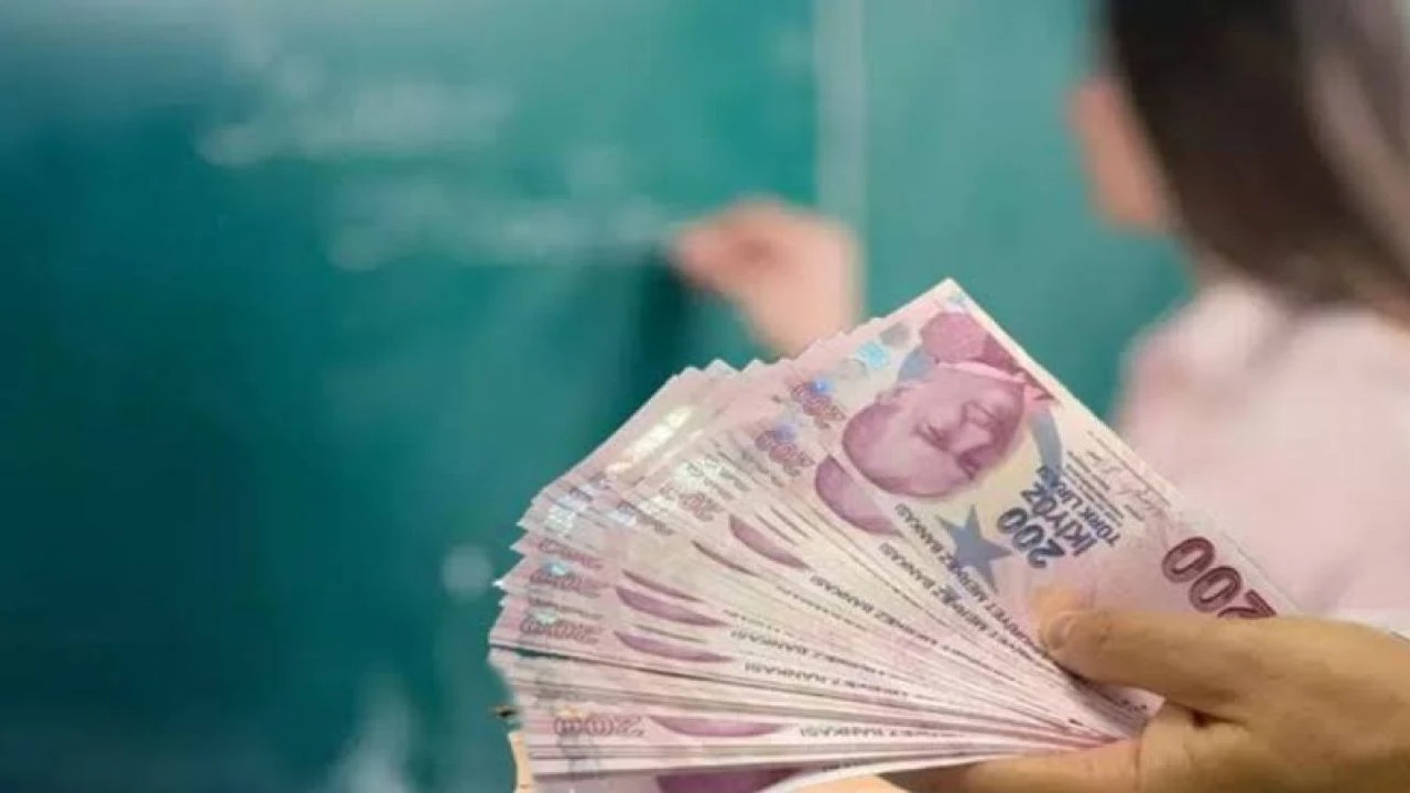 Öğretmenlere Promosyon Şöleni: Kütahya’dan Türkiye Rekoru!