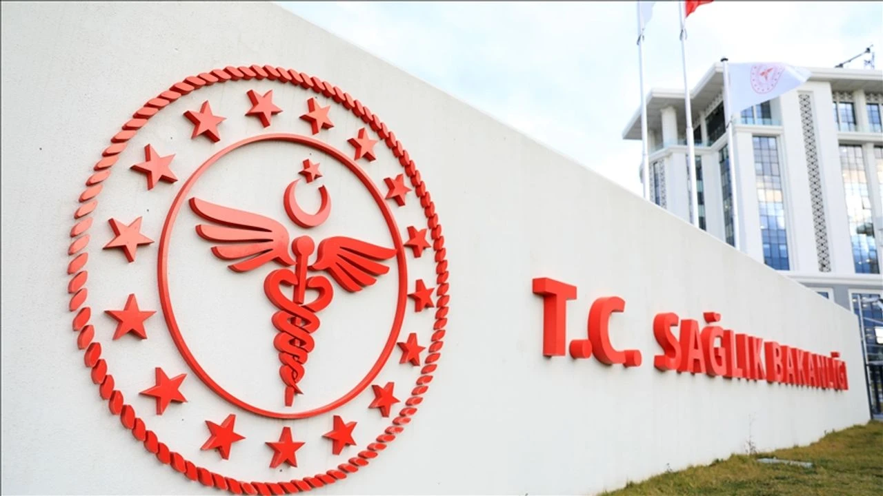 Sağlık Bakanlığı’ndan Büyük Müjde: 2025 Klinik Destek Elemanı Alımı Şartları Açıklandı, Hastaneler Dolacak!