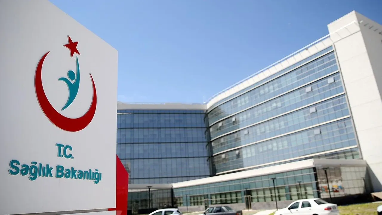 2025’te Sağlık Bakanlığı’ndan Dev Hamle: 37 Bin Personel Alımı Tarihleri Merakla Bekleniyor!