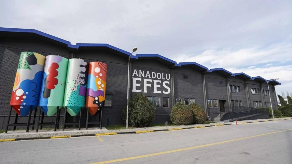 Anadolu Efes Hisselerine 2025'te Büyük Beklenti! 4 Aracı Kurumdan Ezber Bozan Hedef Fiyatlar