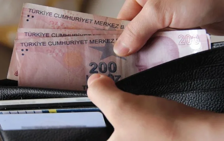 Emeklilere 1000 TL’lik İkramiye Farkı İçin Geri Sayım! Ödeme Tarihi Belli Oluyor!