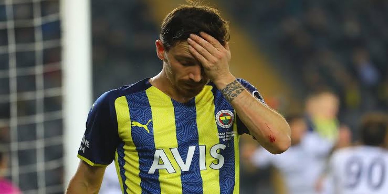 Fenerbahçeli Mert Hakan Yandaş Hastanelik Oldu!