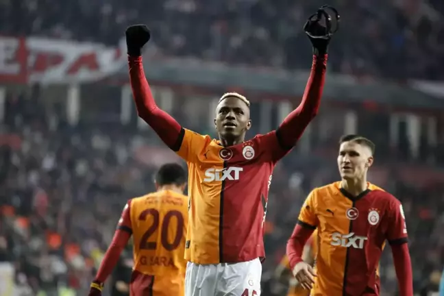 Galatasaray'da Vedalar Başlıyor Mu? Osimhen'in Sözleri Taraftarı Gözyaşına Boğdu!