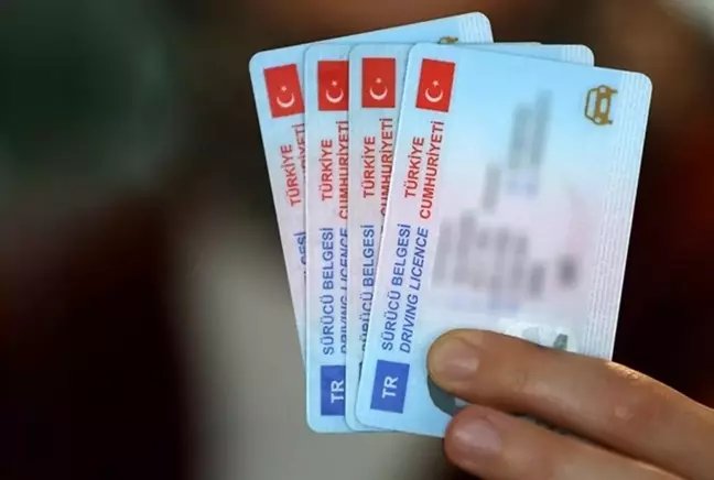 Trafikte Yeni Dönem Başlıyor: Milyonlarca Sürücüyi İlgilendiren Radikal Değişiklik Geliyor!