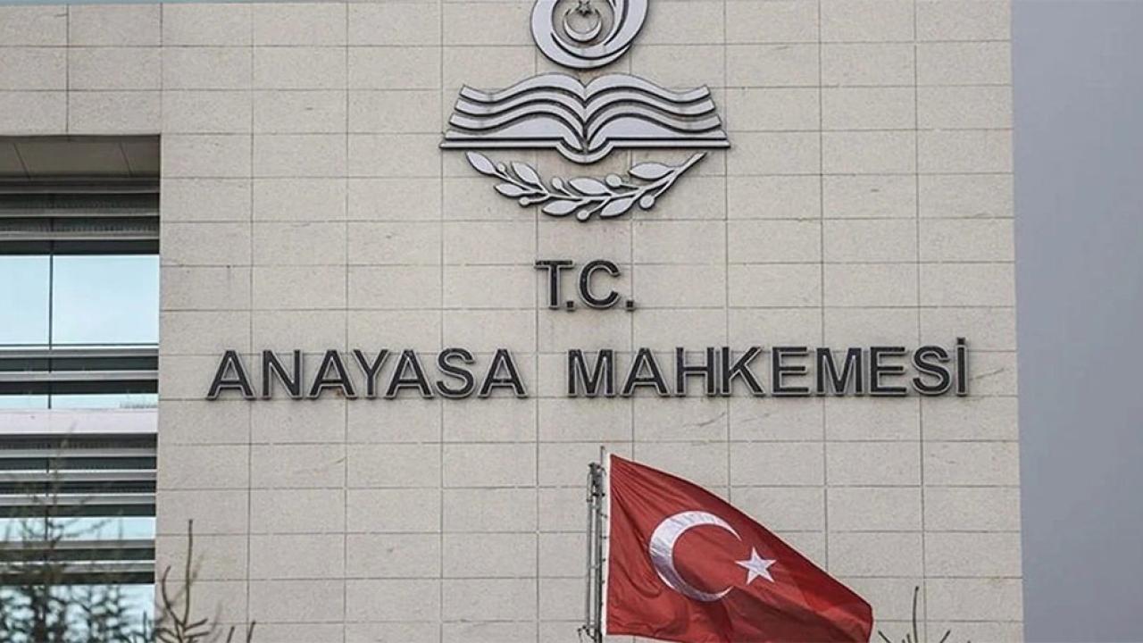 Anayasa Mahkemesi Başkanlığı 7 Sözleşmeli Personel Alımı Yapacak