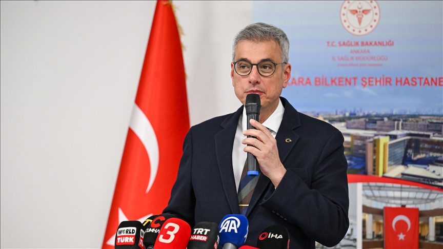 Sağlık Bakanı Kemal Memişoğlu, "Dünya, Türkiye'nin sağlık sistemini örnek almaya