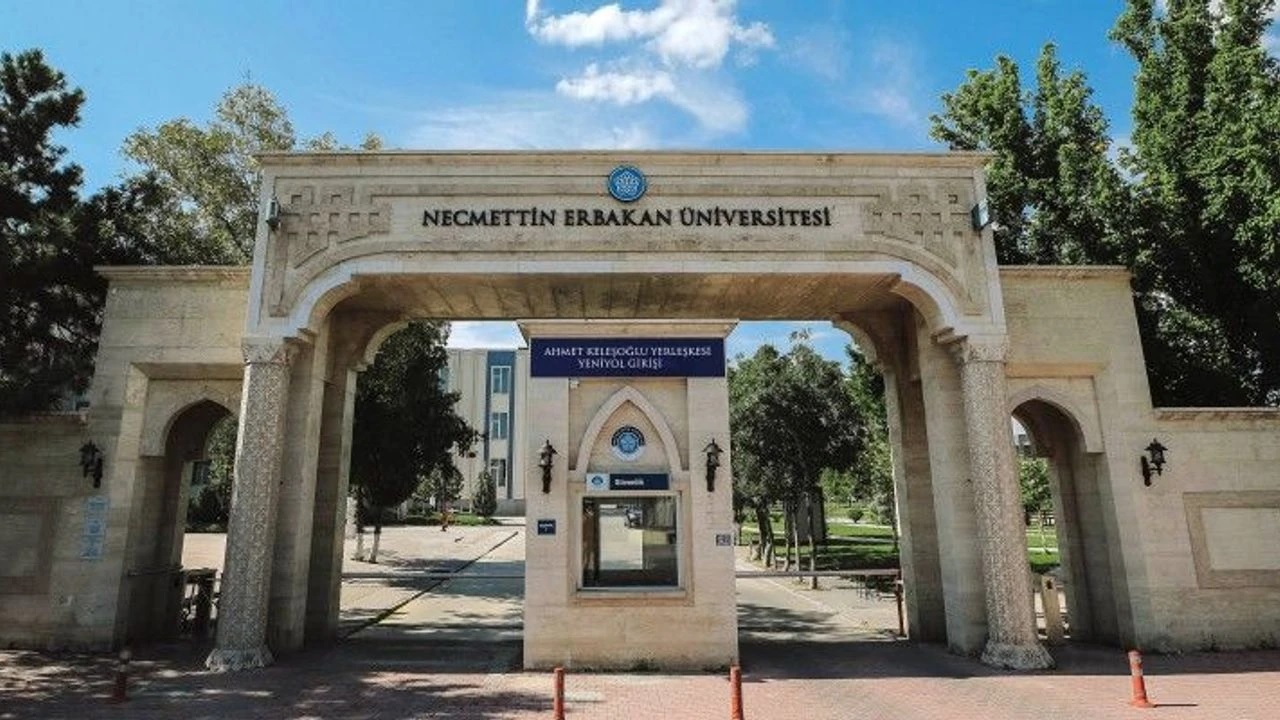 Necmettin Erbakan Üniversitesi 4/B Sözleşmeli Personel Alımı Yapacak: Başvuru Şartları ve Tarihler Açıklandı