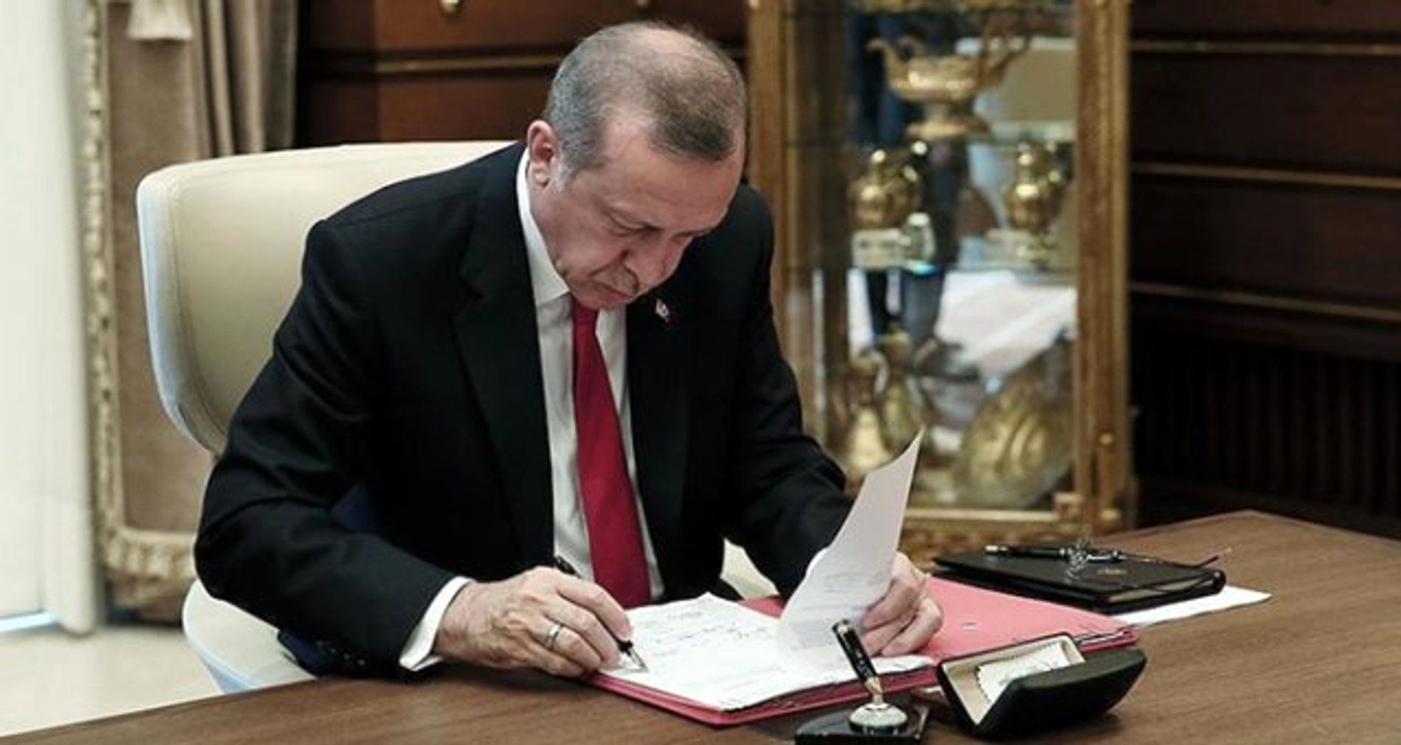 Üst Kademe Kamu Yöneticileri İle Kamu Kurum ve Kuruluşlarında Atama