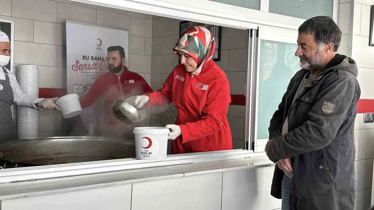 Türk Kızılay Aşçı Yardımcısı Alımı Başladı
